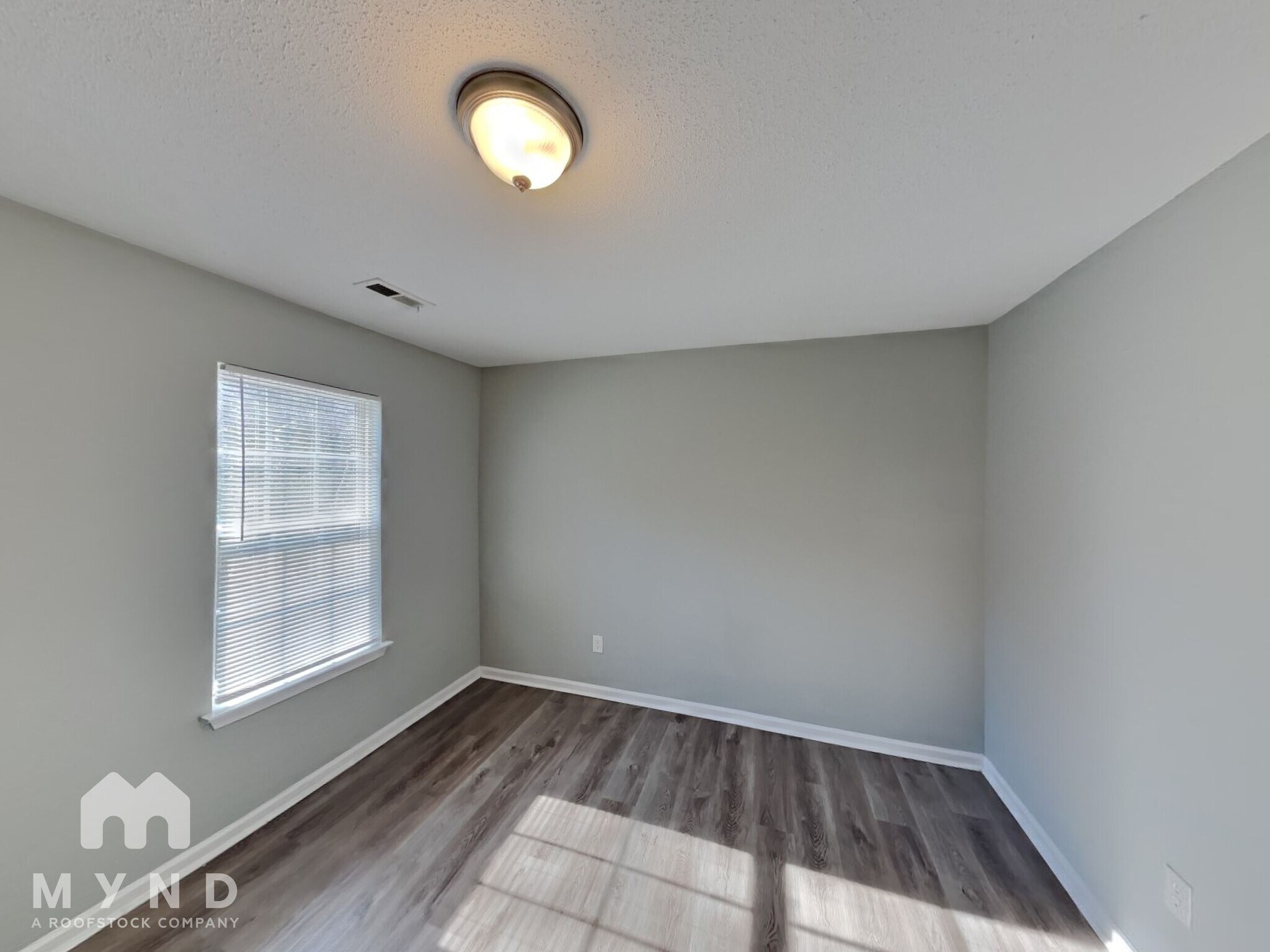 Building Photo - 10922 Olde English Dr