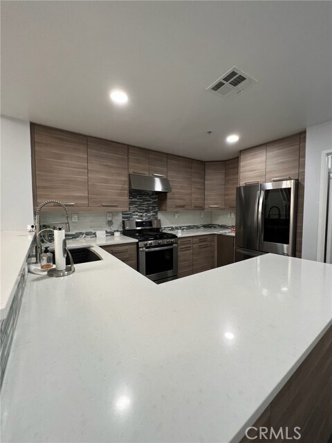 Building Photo - 226 Jeanette Ln