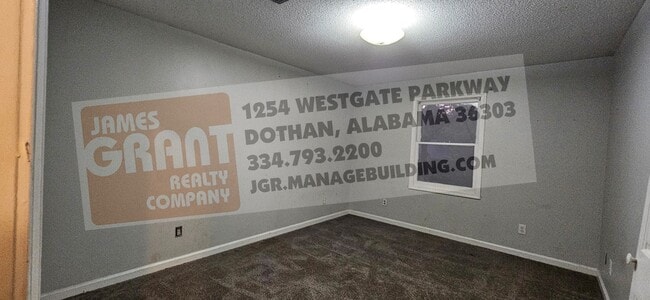 Building Photo - 211 Plantation Rd