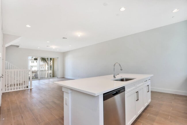 Building Photo - 5352 Sagan Ln