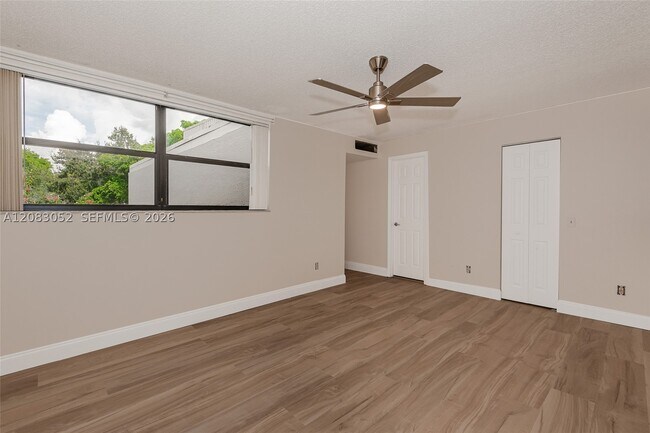 Building Photo - 1504 NW 112th Terrace