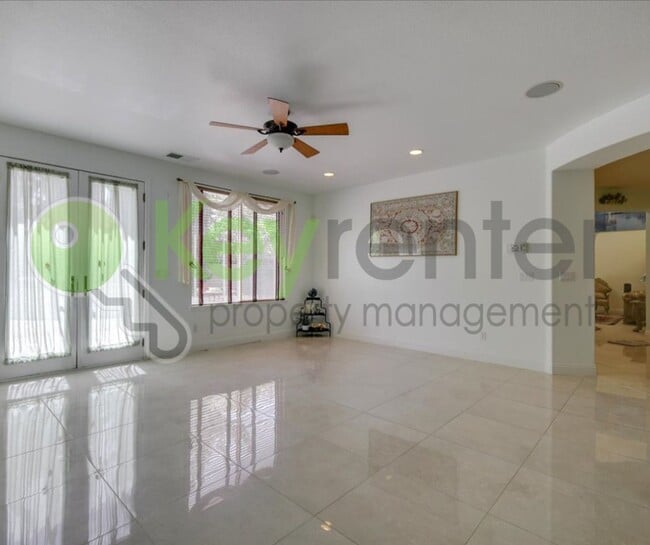 Building Photo - 208 Otter Glen Ct