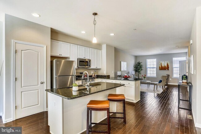 Building Photo - 925 Dorchester Cove Rd