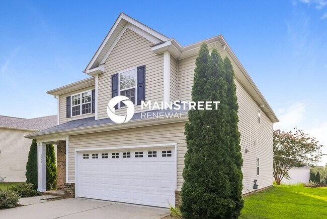 Building Photo - 4 Bedroom Pet-Friendly Home in STALLINGS, NC with Main Street Renewal