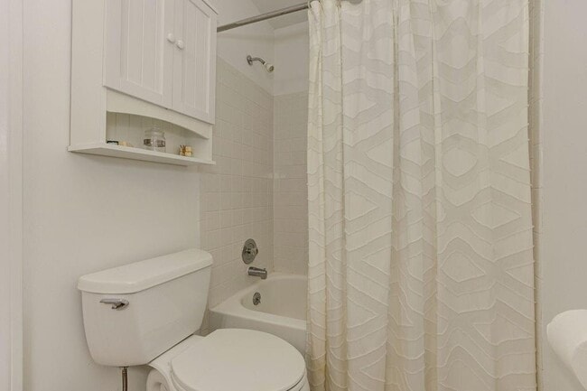 Building Photo - 27 Mt Vernon Cir