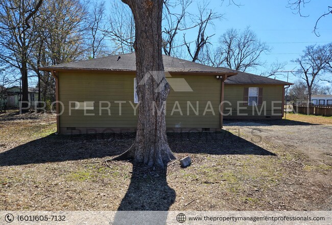 Building Photo - Renewed and ready to be a home!