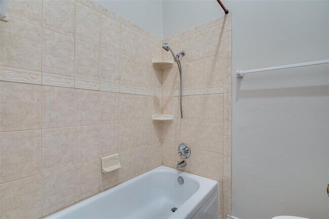 Building Photo - 1908 San Antonio St