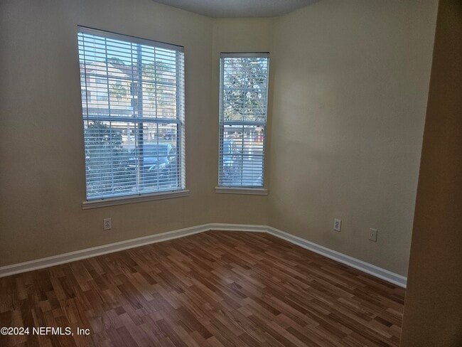 Building Photo - 7801 Point Meadows Dr