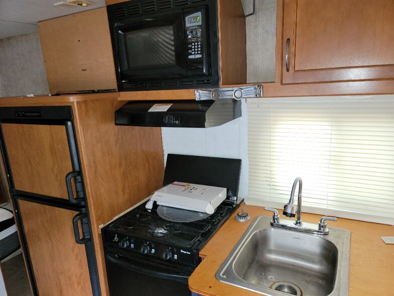 Building Photo - 446 Co Rd 90B