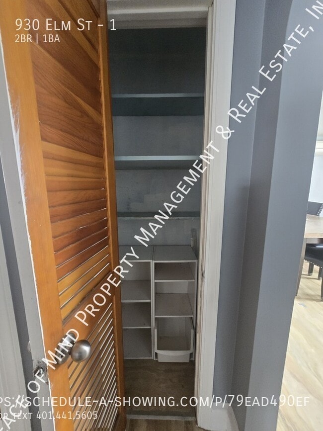 Building Photo - 930 Elm St