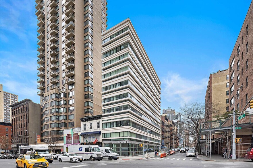 Building Photo - 176 E 82nd St