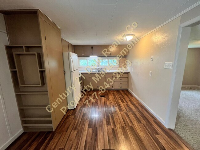 Building Photo - 23 Pine Ridge Rd