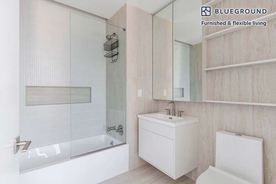 Building Photo - 150 Lawrence St