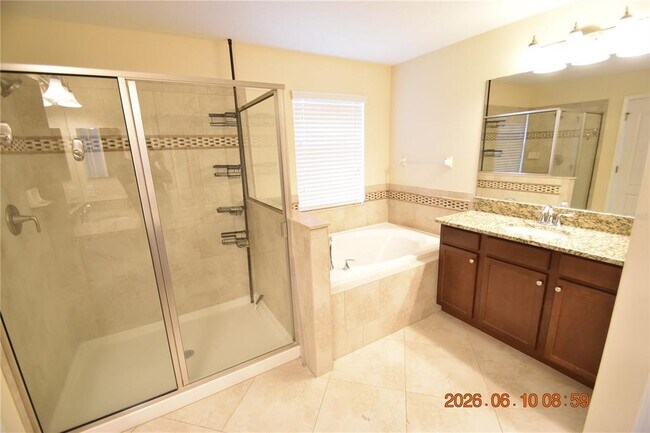 Building Photo - 20019 Date Palm Way