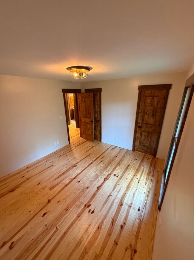 Building Photo - 233 Ranchwood Trail
