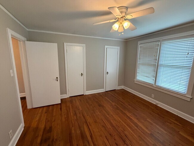 Building Photo - AUGUST RENT SPECIAL! 2 Bed, 1 Bath Home Available in Greenville