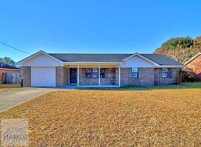 Primary Photo - 915 Churchfield Dr