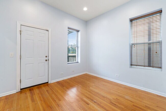 Building Photo - 2744 W Haddon Ave