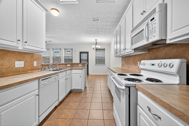 Building Photo - 25222 Boulder Bend Ln