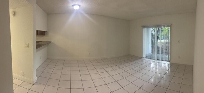 Building Photo - 11501 NW 44th St