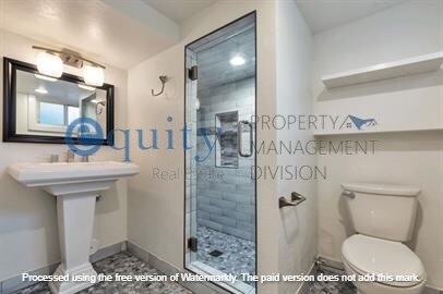 Building Photo - 4858 Viewmont St
