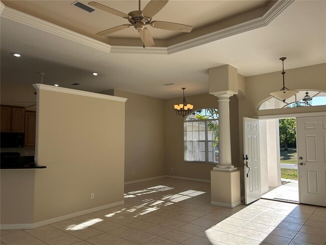 Building Photo - 5746 Brickell Dr