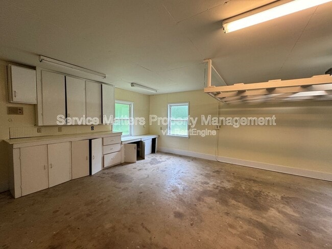 Building Photo - 5245 Conecuh St