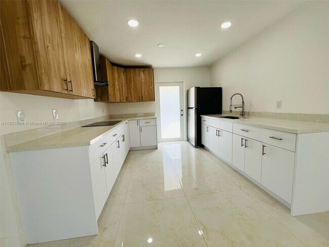 Building Photo - 26045 SW 131st Ct