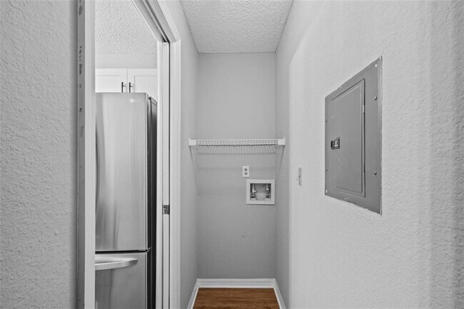 Building Photo - 10265 Gandy Blvd N