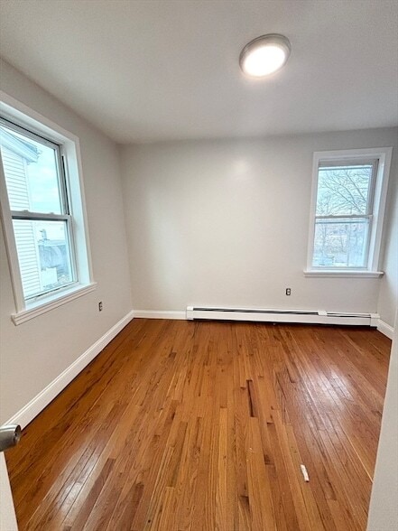 Building Photo - 35 Madison St