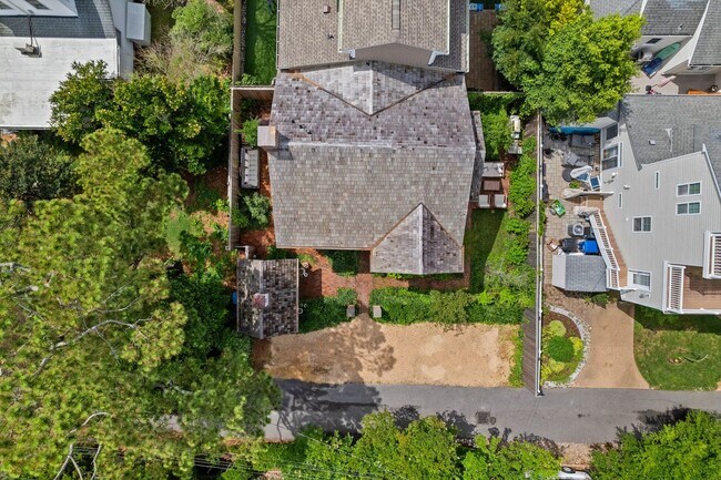 Building Photo - North End Virginia Beach - Near Oceanfront