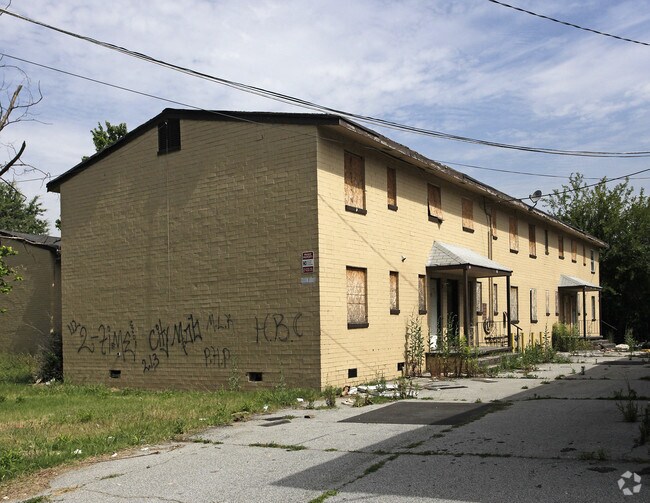 Primary Photo - Sterling Gardens
