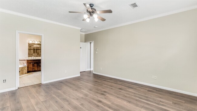 Building Photo - 11405 Starlight Bay St