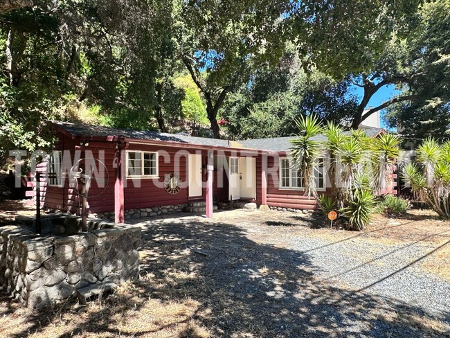 Primary Photo - Charming Carmel Valley Retreat in Carmel U...