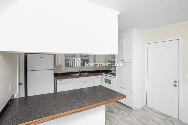 Building Photo - coming soon