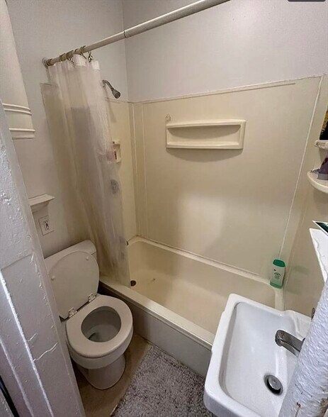 Building Photo - 21 Temple Pl