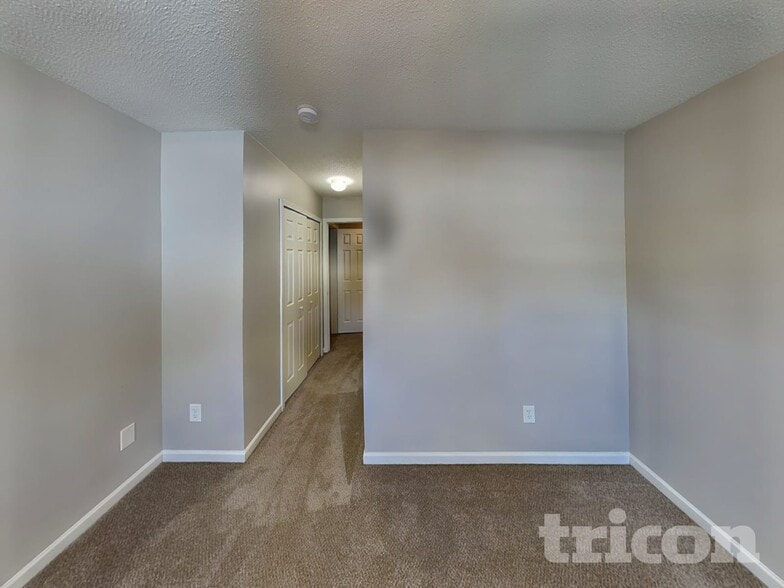 Building Photo - 12360 Hennigan Pl Ln