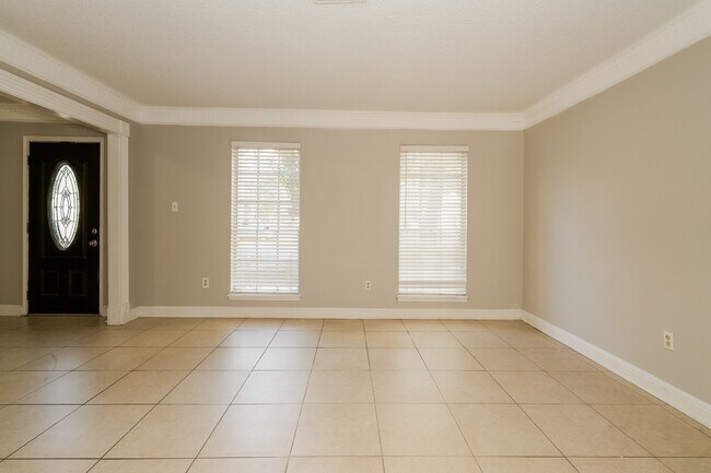 Building Photo - 17327 Rolling Creek Dr