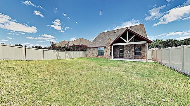 Building Photo - 2122 Turtle Creek Way