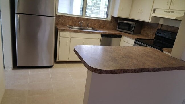 Building Photo - 1132 SW 3rd St