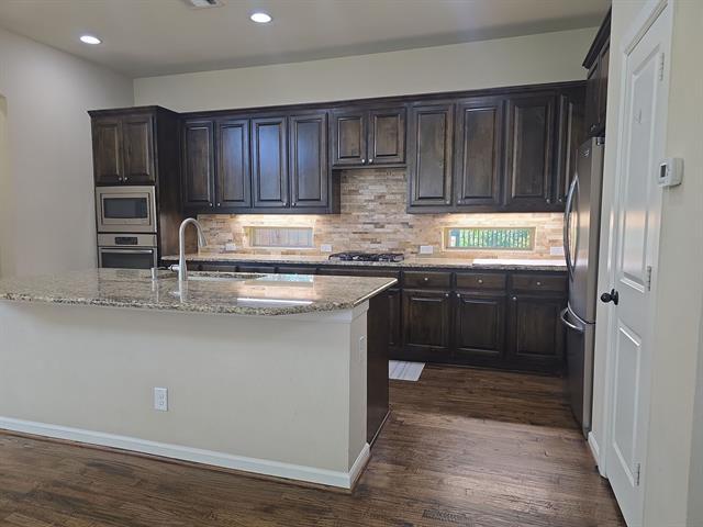 Building Photo - 1030 Lone Ivory Trail