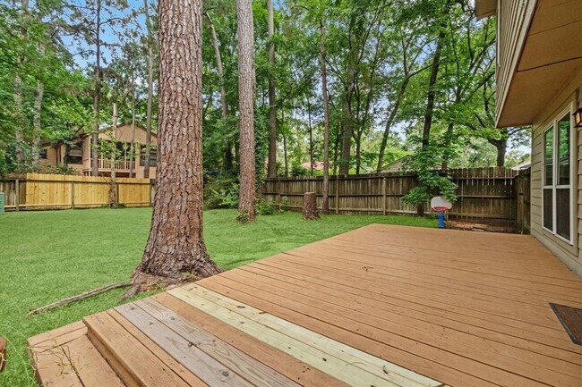 Building Photo - 28 Silver Elm Pl