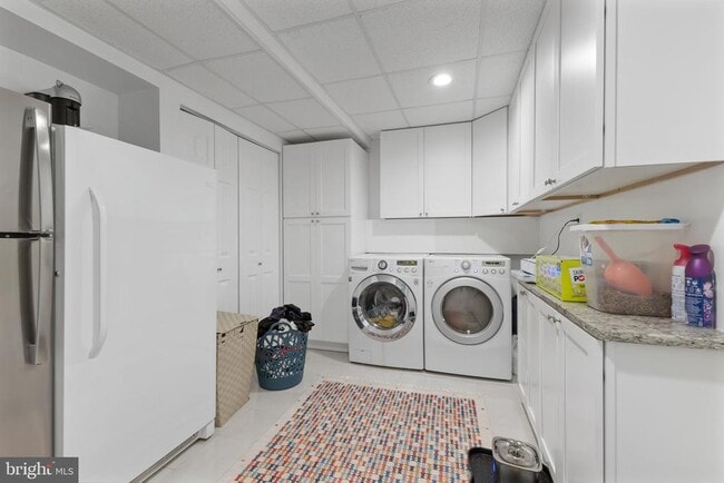 Building Photo - 2805 Lafora Ct
