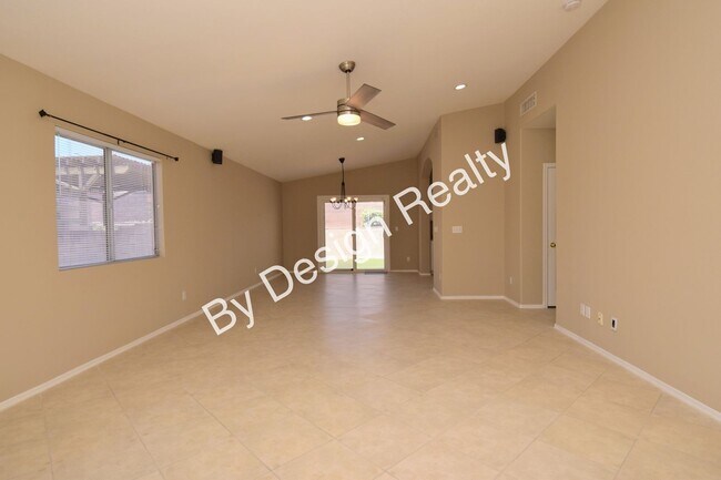 Building Photo - West Tucson 3 Bed 2 Bath with Den