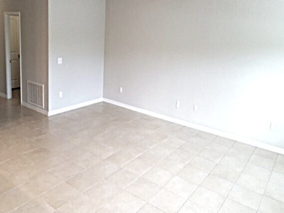 Building Photo - 10604 Fuzzy Cattail St