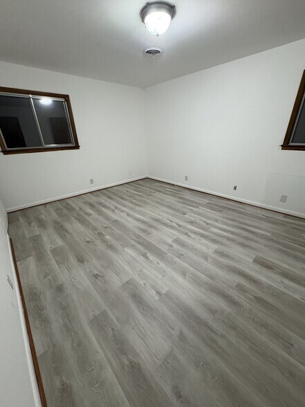 Building Photo - 203 Lumpkin Dr