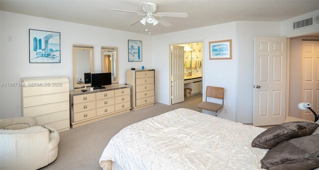 Building Photo - 3530 Mystic Pointe Dr