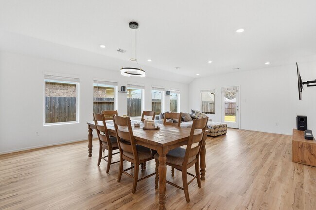 Building Photo - 2822 Paradise Rdg Wy