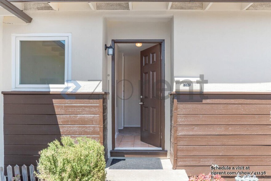 Primary Photo - 1385 Vernal Dr