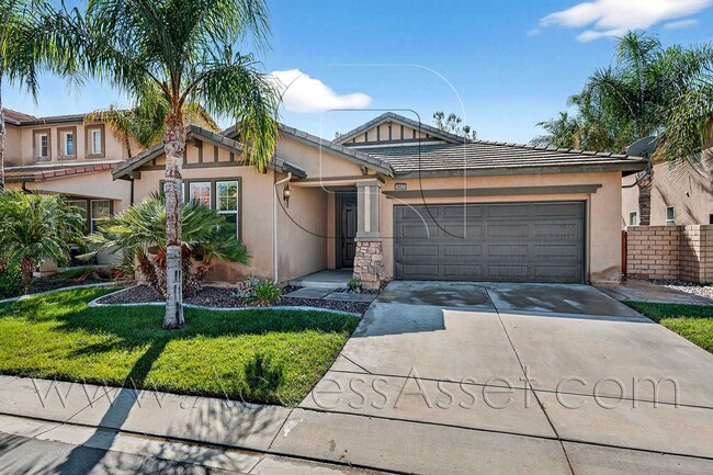 Primary Photo - Charming 3 Bed/2 Bath Home In A Desirable ...